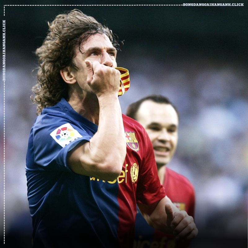 Trung vệ – Carles Puyol